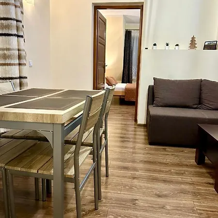 Sarenka Apartman *